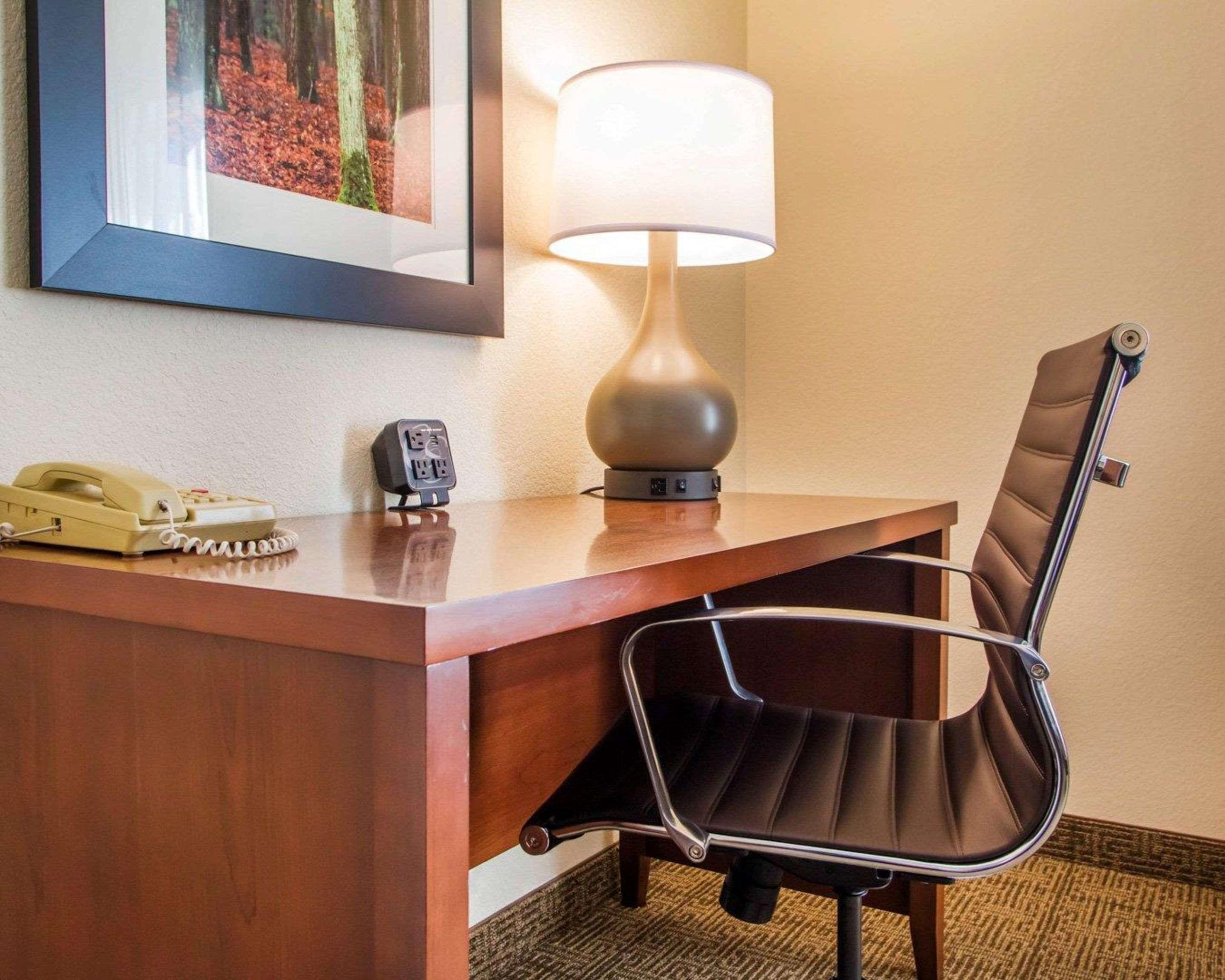 Comfort Suites Columbus West - Hilliard Eksteriør billede