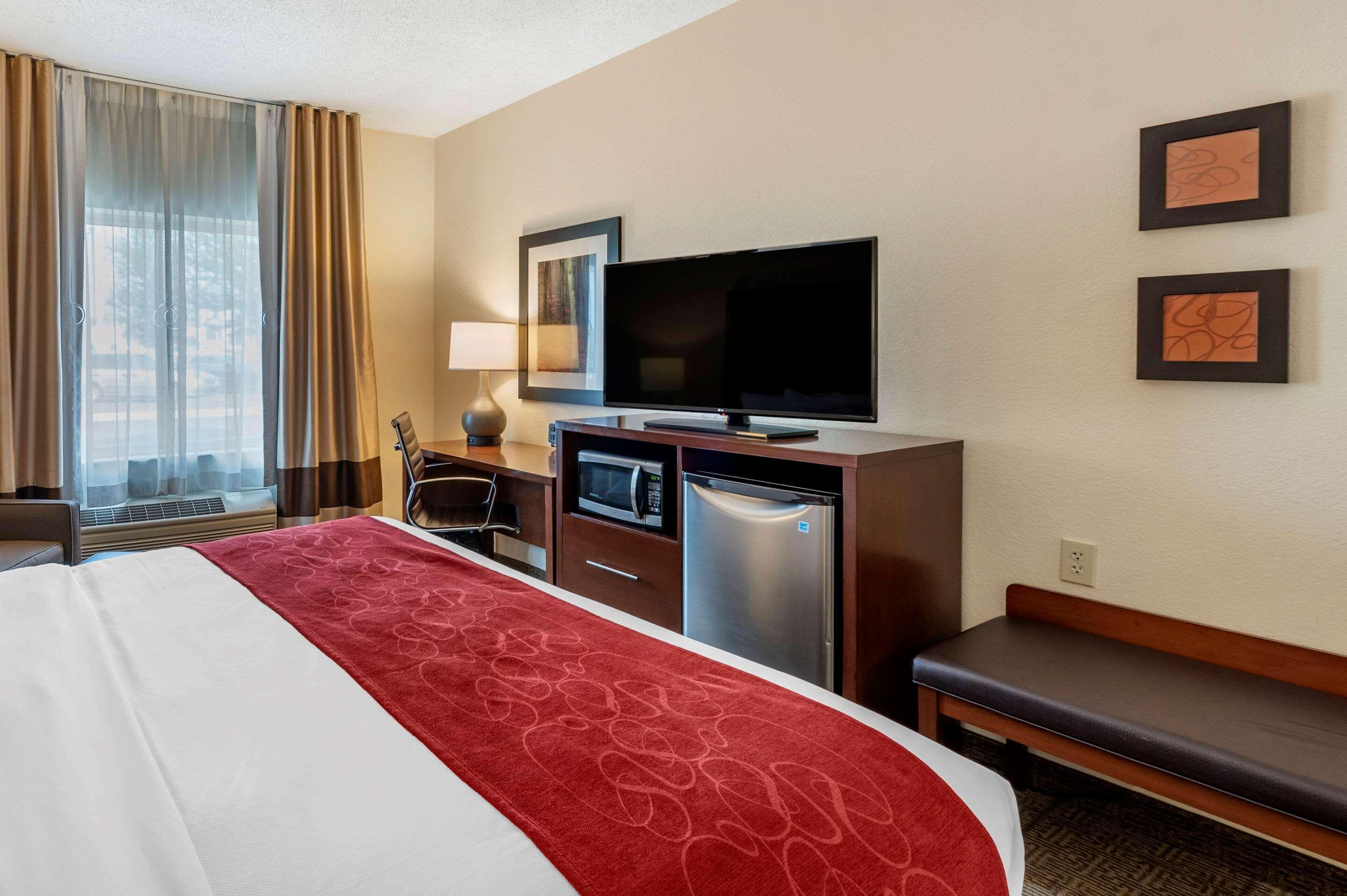 Comfort Suites Columbus West - Hilliard Eksteriør billede