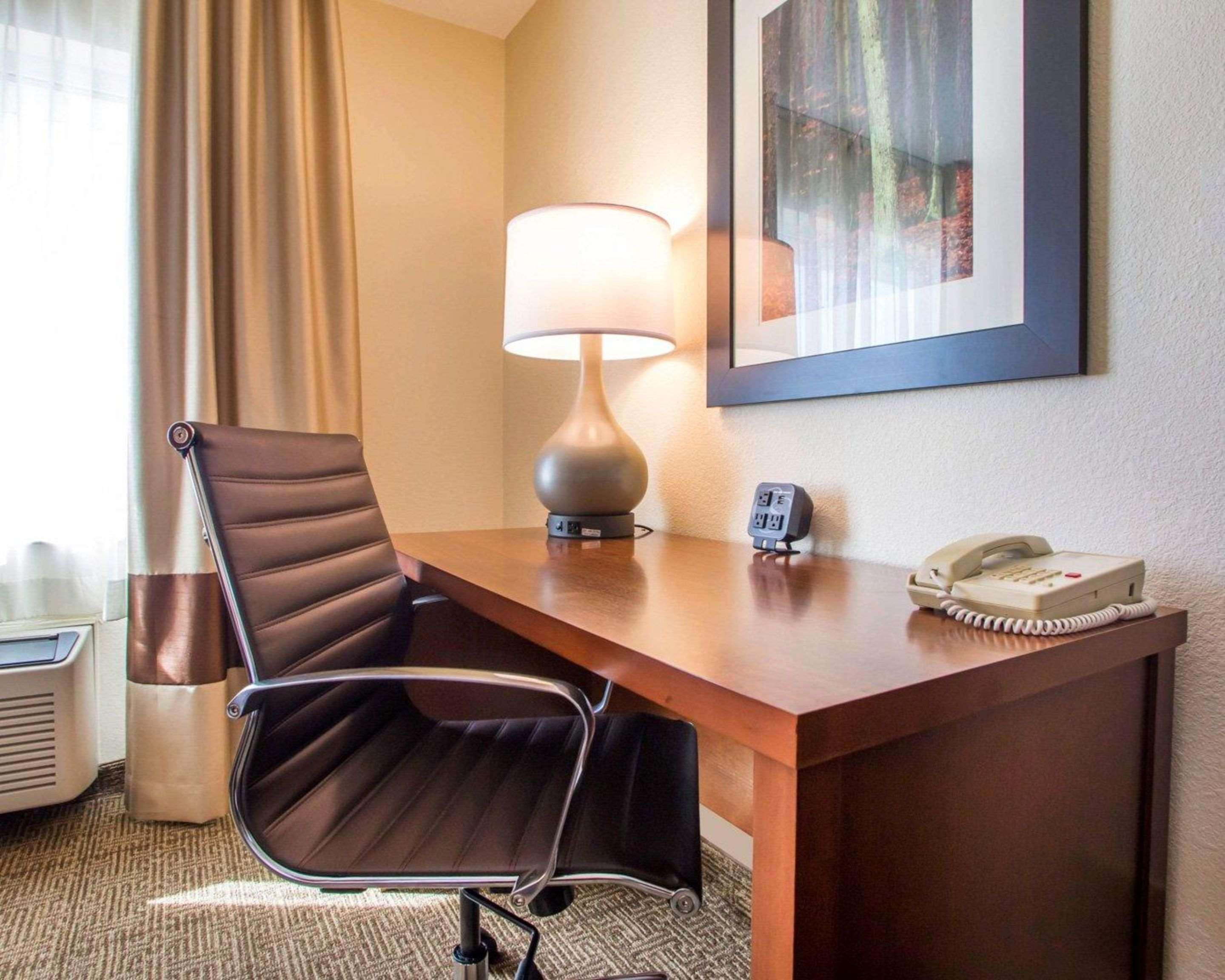 Comfort Suites Columbus West - Hilliard Eksteriør billede