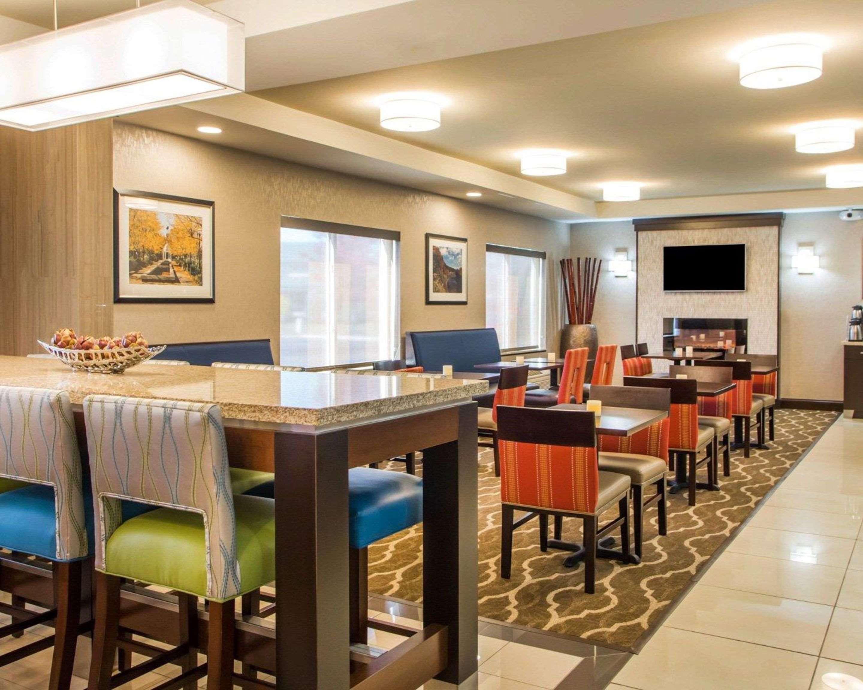 Comfort Suites Columbus West - Hilliard Eksteriør billede